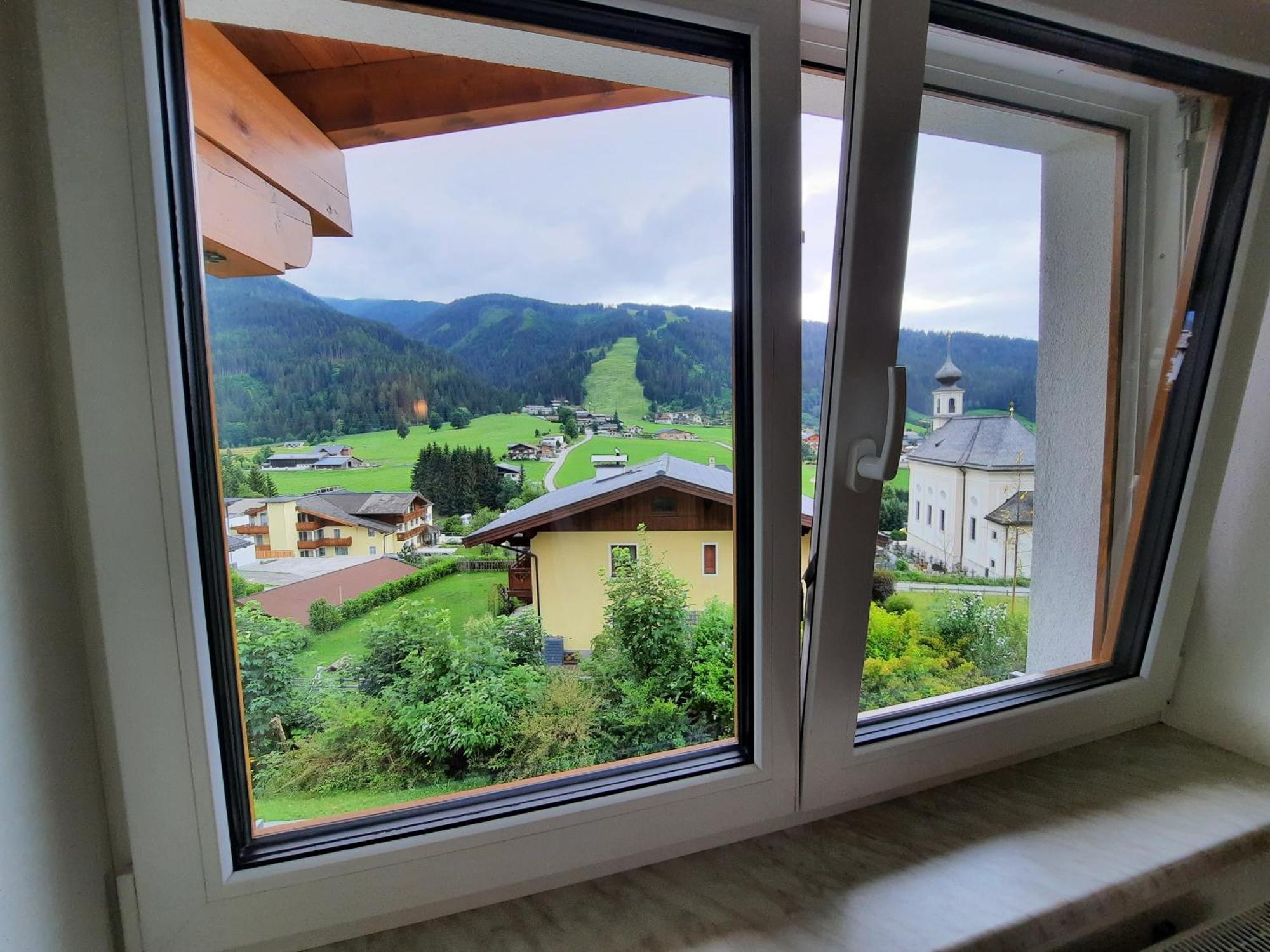 Apartamento Haus Traninger Flachau Habitación foto